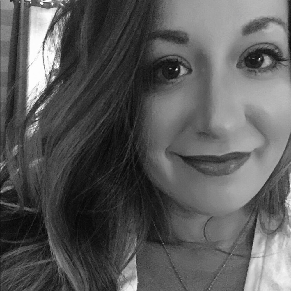 Meet your Posher, Stephanie